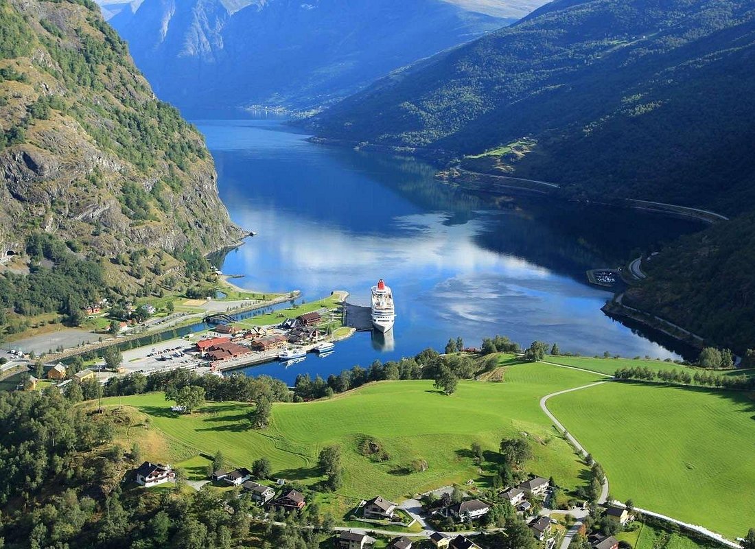 Guide to the Nordic Region 8 caption