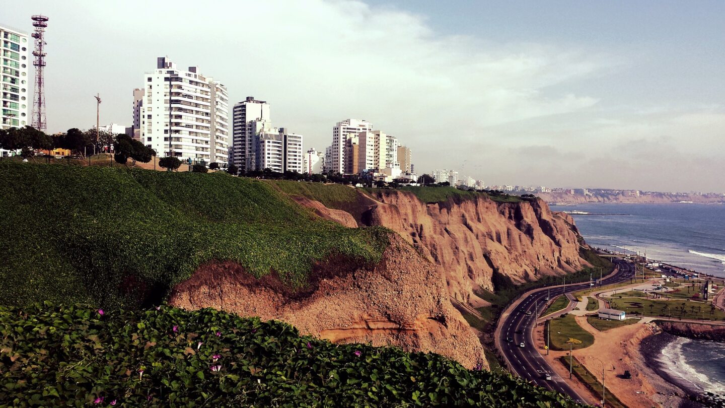 The Complete Guide to Miraflores, Lima 2 miraflores peru